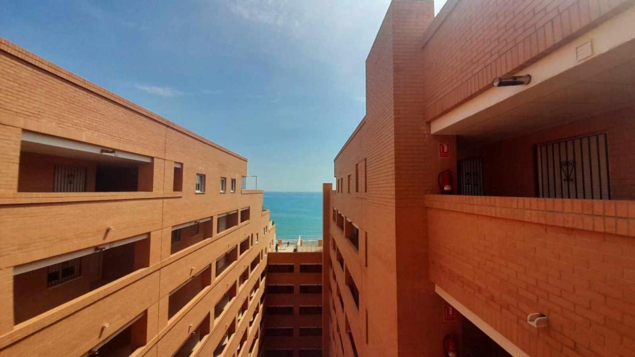 Ayf Frontal Al Mar Con 2 Terrazas Y Wifi Apartman Orpesa Kültér fotó